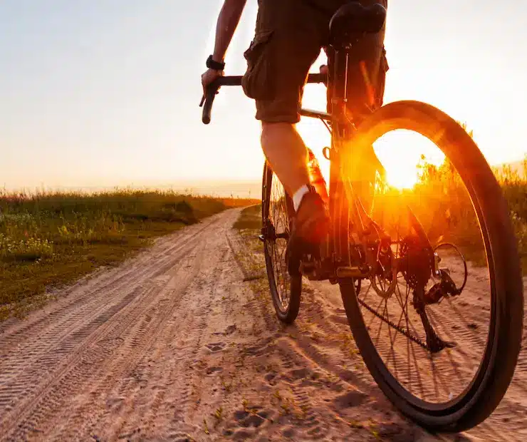 Billede af gravelcykel i den danske natur